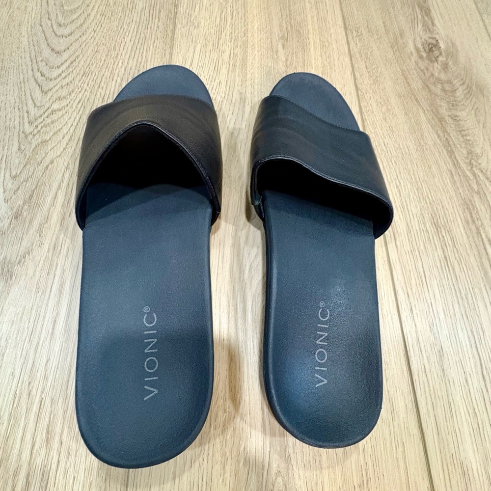 Vionic Women's Black Slide Sandals - Simple Comfort